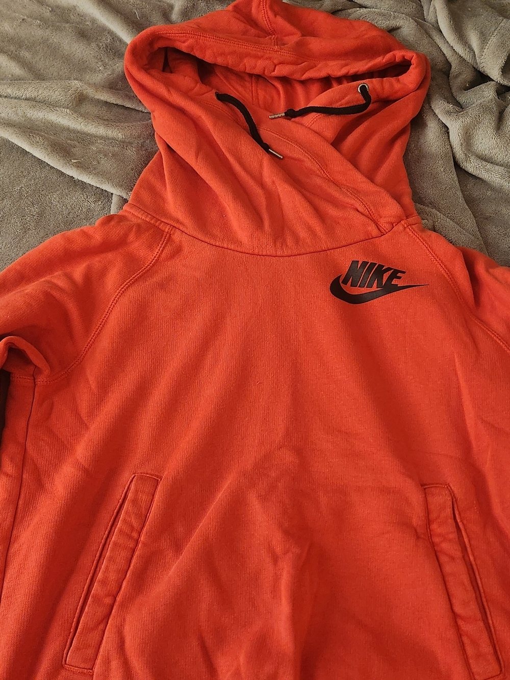 Nike Men’s Orange Pullover Hoodie